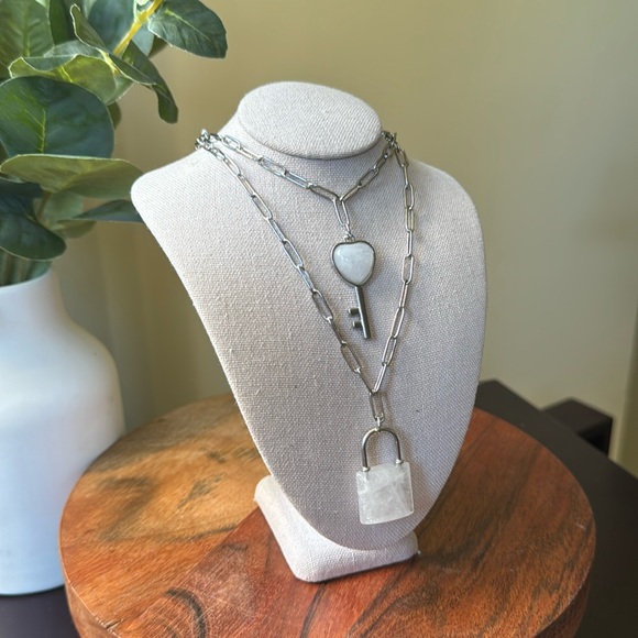 Chic Silver Necklace with Heart and Lock Charms - Picture 3 of 5